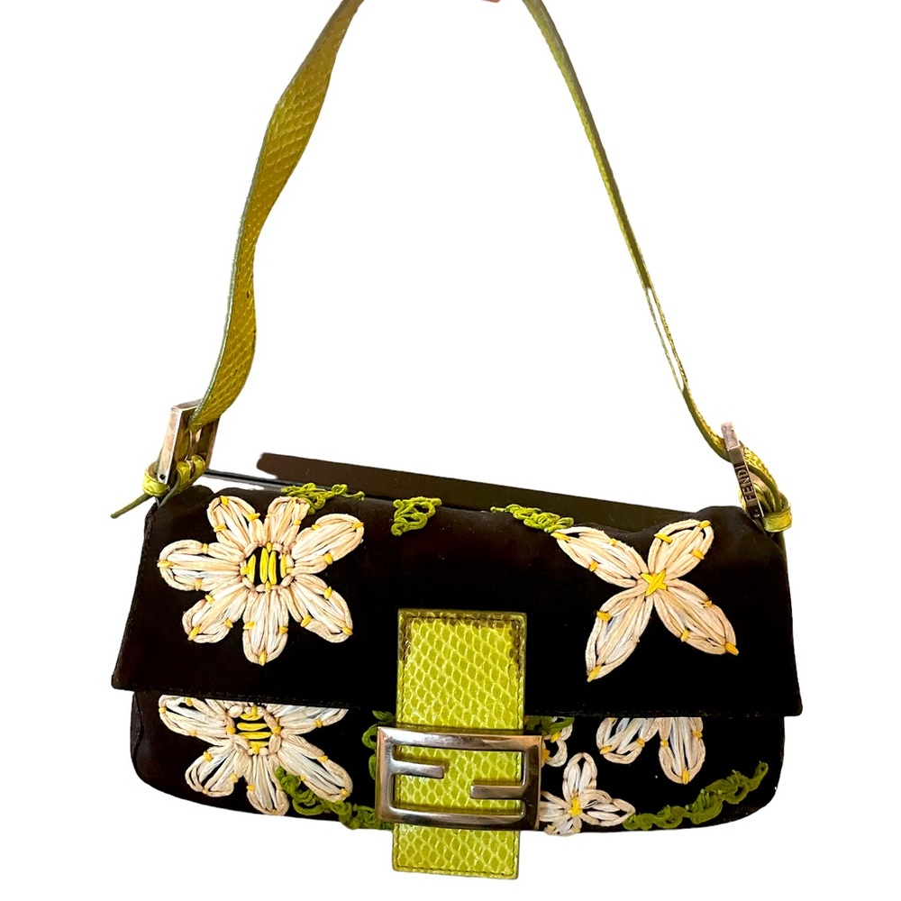100% AUTHENTIC Fendi Baguette